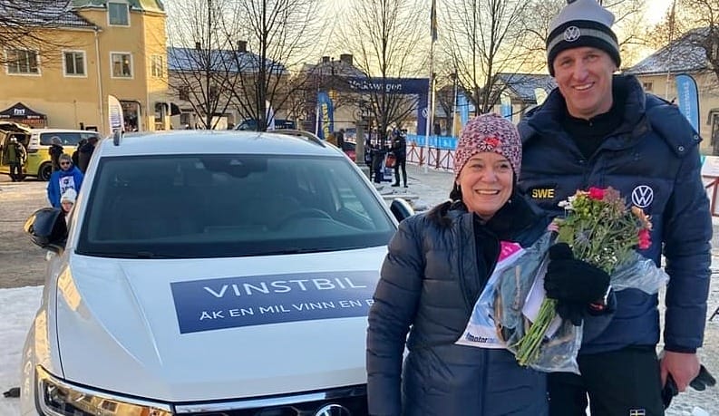Marika Åkerlund från Saltsjö-Boo vann en bil: Engelbrektslppet. Åk en milo vinn en bil