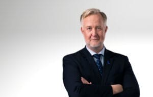 Johan Pehrson, partiledare för Liberalerna samt arbetsmarknads- och integrationsminister. Foto: Pressbild
