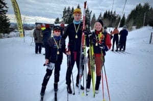 10-åriga Teodor Wike klarade Falun-Borlängeloppet galant tillsammans med Jacob Bäckebo och Cecila Wike. 