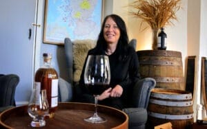 Nu har Carina Mian äntligen gjort verklighet av sin dröm att starta eget och börja importera vin och whisky. "Frihetskänslan betyder jättemycket", säger hon. 