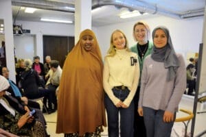 Några av dem som sätter fokus på hälsa hos Internationella kvinnoföreningen är Halima Mohamed, Emma Hy Bohlin, Sara Jonsson och Silva Ibrahim. 