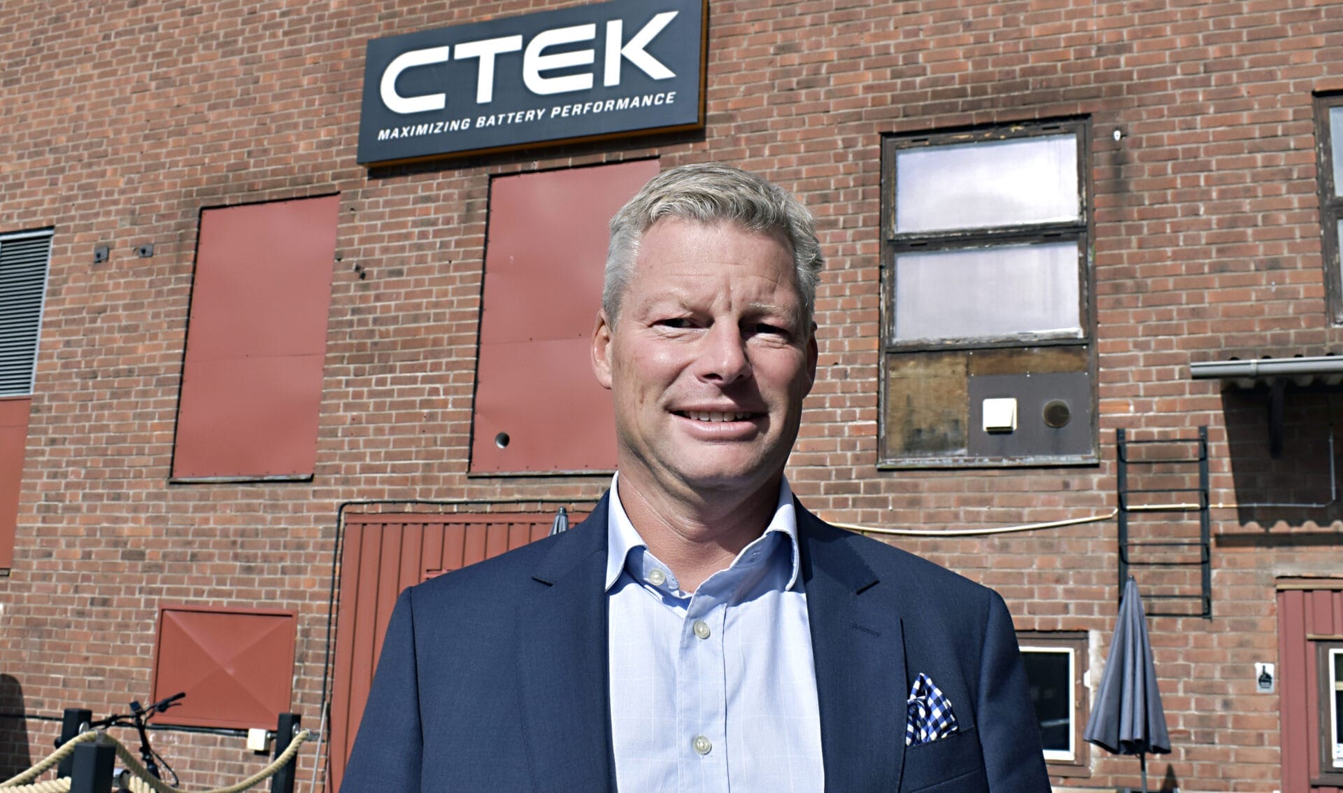 Batteriladdarföretaget Ctek planerar att lämna Vikmanshyttan, där företaget grundades 1997, och i stället flytta verksamheten till Falun. "Vi vill stanna kvar i Dalarna och vi vill växa. Detta ger oss möjlighet att vara närmre en större talangpool och fortsätta vår expansion” säger Henrik Fagrenius, vd och koncernchef för Ctek. Foto: Pär Sönnert